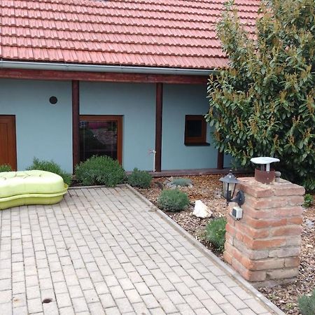 Appartamento Sklípek v Agátí Drnholec Esterno foto